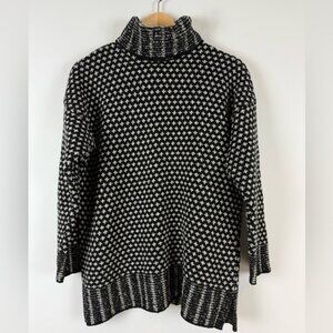 MaxMara Medallion Wool Turtleneck Sweater Size Medium